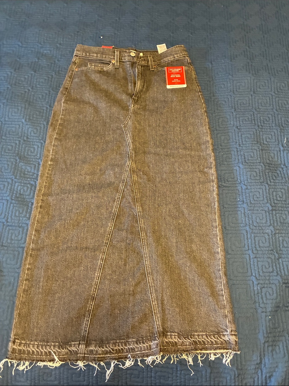 NWT Levi's Signature Gray Washed Denim Skirt